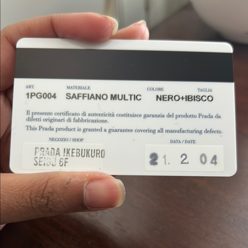 Prada Black Saffiano leather Key Holder - Picture 4 of 5